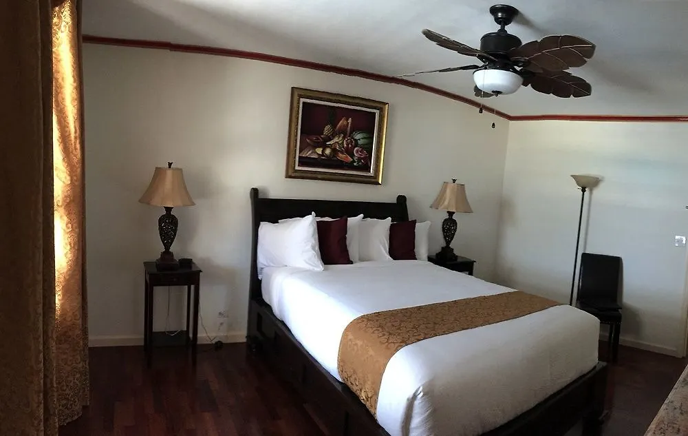 Ocean West Boutique Hotel Nassau