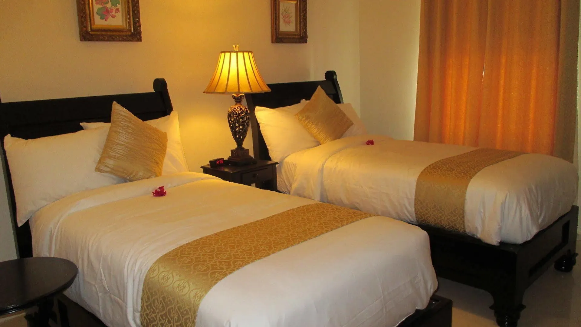 Ocean West Boutique Hotel Nassau